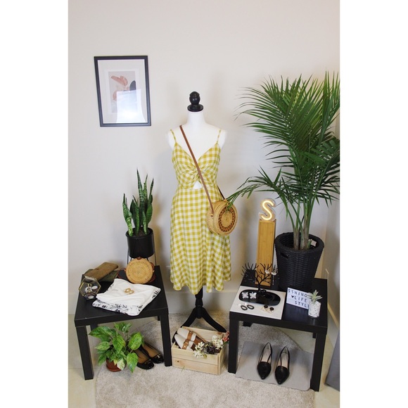 Meet your Posher, Sswing Lifestyle Co - Picture 2 of 7